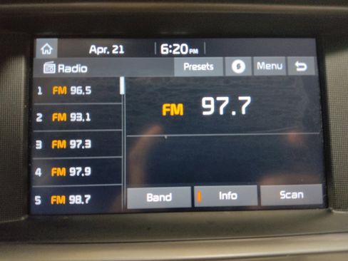 Used 2018 Kia Optima LX FWD image 25