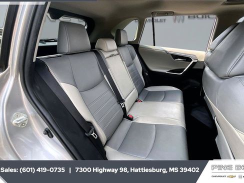 Used 2021 Toyota RAV4 Limited FWD image 20