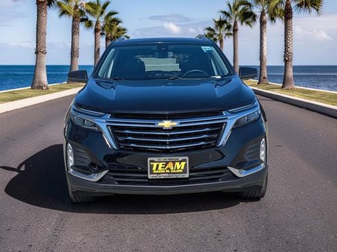 Used 2023 Chevrolet Equinox Premier AWD/4WD image 3