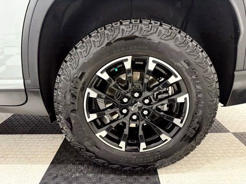 Used 2024 Chevrolet Traverse Z71 w/ LPO, Floor Liner Package image 11