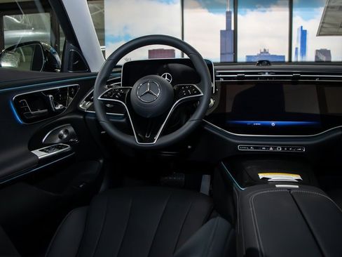 Used 2026 Mercedes-Benz E 350 4MATIC Sedan image 16