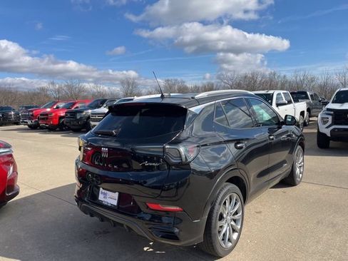 Used 2024 Buick Encore GX Avenir w/ Avenir Convenience Package FWD image 5