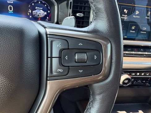 Used 2023 Chevrolet Silverado 1500 High Country w/ High Country Premium Package AWD/4WD image 17