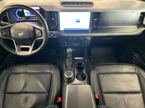 Used 2022 Ford Bronco Badlands w/ Sasquatch Package image 26