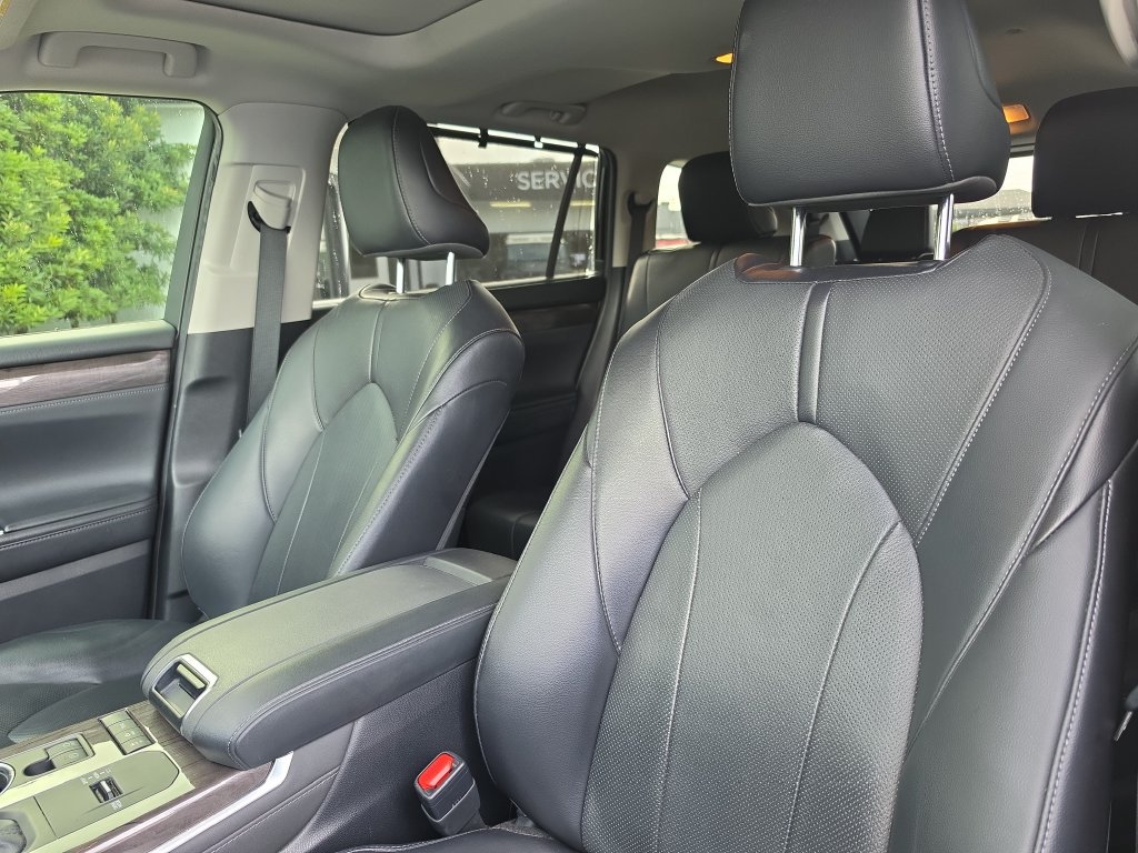 Used 2022 Toyota Highlander Limited AWD/4WD image 19