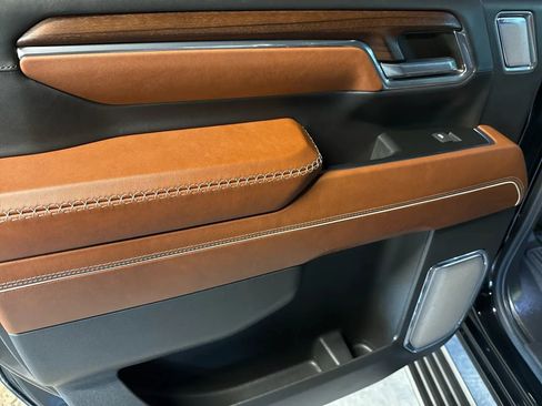 Used 2024 GMC Sierra 2500 Denali Ultimate w/ Max Trailering Package image 27