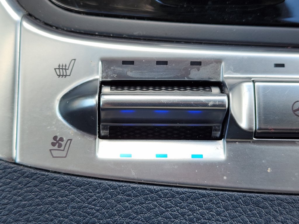 Certified 2025 Kia Carnival SX Prestige FWD image 34
