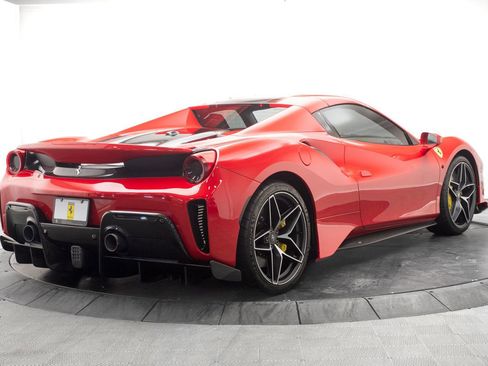Used 2020 Ferrari 488 Pista Spider image 11