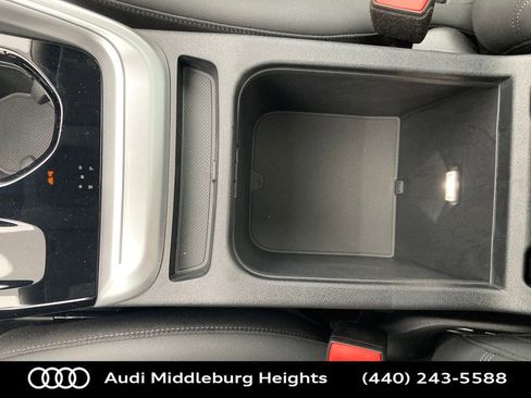 Used 2025 Audi Q5 Premium Plus w/ Premium Plus image 39