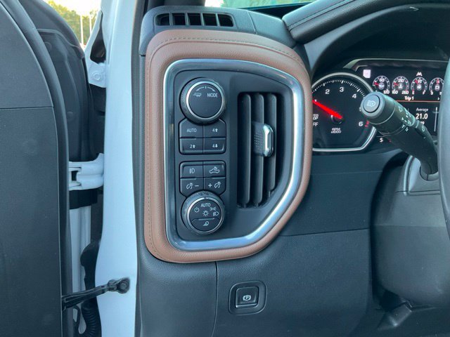 Used 2022 Chevrolet Silverado 1500 High Country AWD/4WD image 10