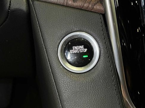 Used 2019 Cadillac Escalade Premium Luxury image 29