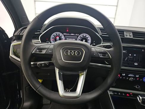 Used 2024 Audi Q3 2.0T Premium Plus image 37