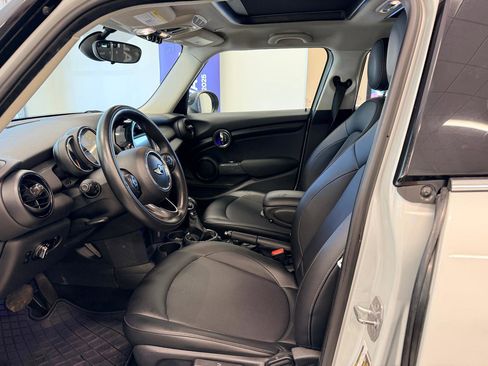 Used 2016 MINI Cooper 4-Door Hardtop FWD image 15