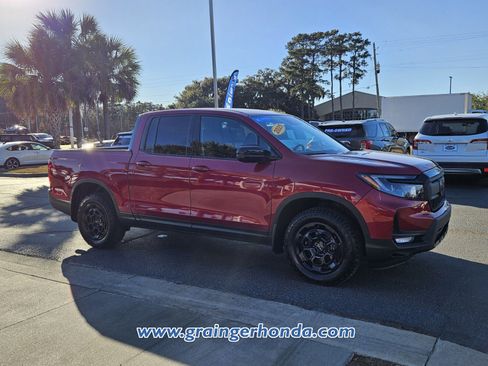 Certified 2025 Honda Ridgeline Sport+ image 7