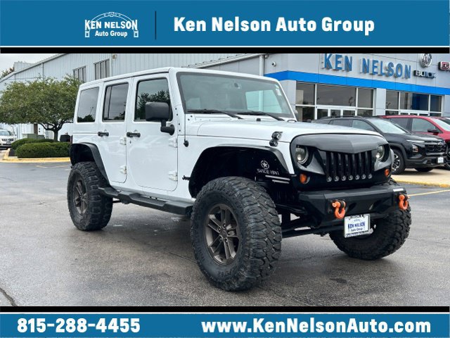 Used 2013 Jeep Wrangler Unlimited Sahara w/ Connectivity Group AWD/4WD image 1