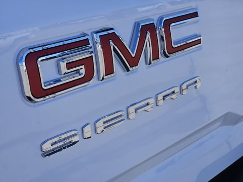 New 2026 GMC Sierra 2500 Pro w/ Convenience Package image 8