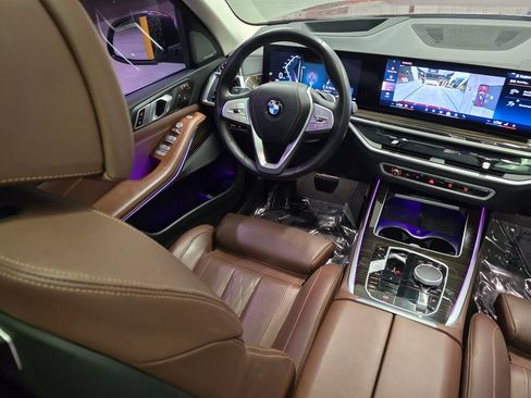 Used 2025 BMW X7 xDrive40i image 41