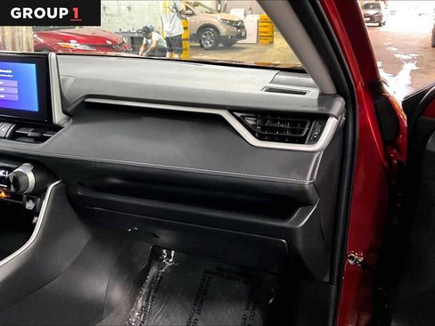 Used 2023 Toyota RAV4 LE AWD/4WD image 19