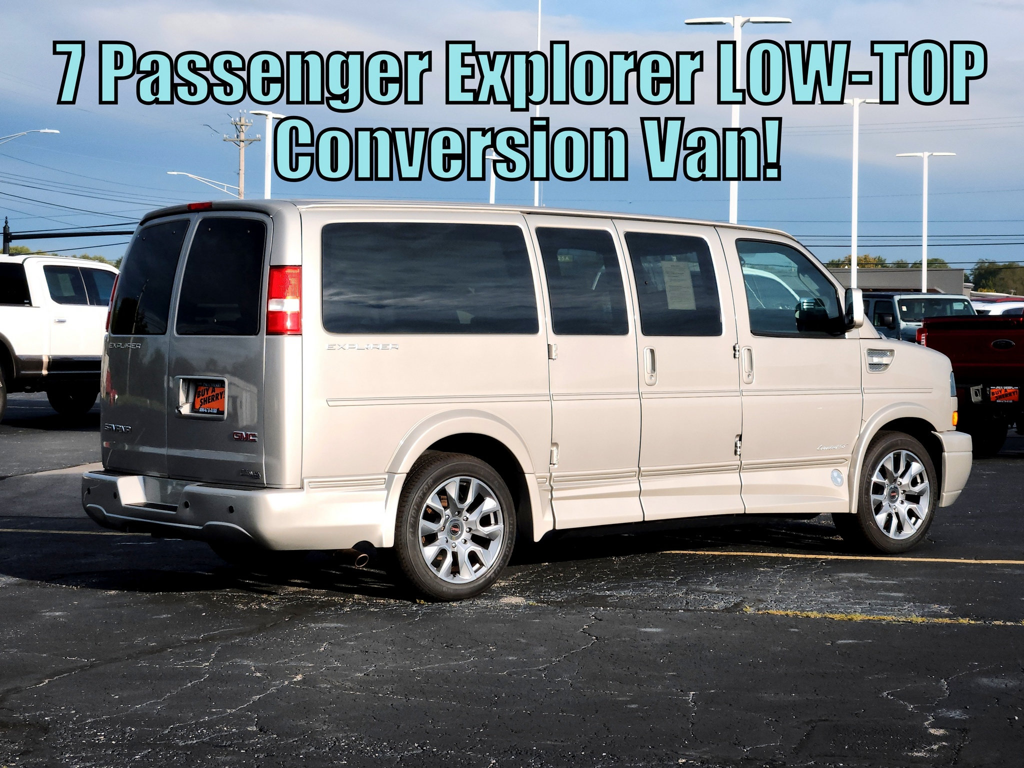 Used 2022 GMC Savana 2500 w/ Enhanced Convenience Package RWD image 10