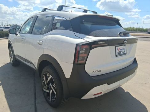 New 2026 Nissan Kicks SV w/ Cold Weather Package FWD image 5