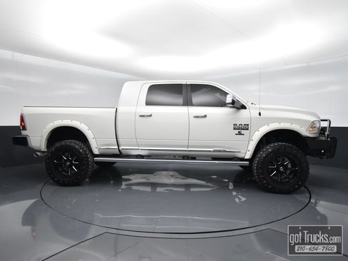 Used 2017 RAM 2500 Limited AWD/4WD image 53