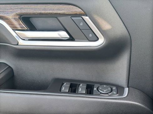 Used 2023 GMC Sierra 1500 Elevation image 14