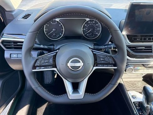 New 2025 Nissan Altima 2.5 SR w/ SR Premium Package image 7