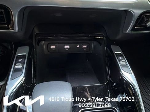 Certified 2023 Kia Sorento SX AWD/4WD image 21