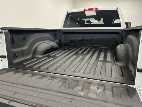 Used 2025 RAM 2500 Big Horn image 7