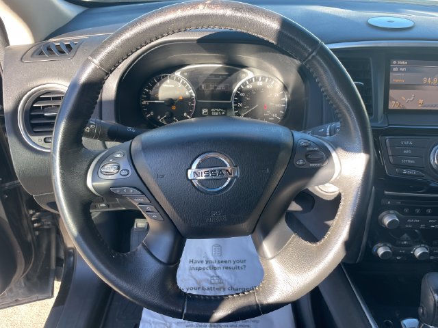 Used 2015 Nissan Pathfinder SV FWD image 25