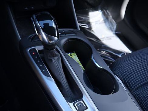 Used 2024 Buick Envista Preferred w/ Advanced Safety Package FWD image 28