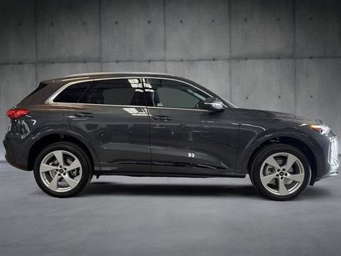 Certified 2025 Audi Q5 Premium Plus w/ Premium Plus AWD/4WD image 6