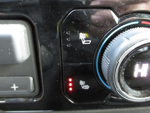 Used 2025 Chevrolet Silverado 2500 LT w/ Convenience Package image 20