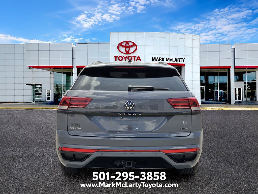 Used 2023 Volkswagen Atlas Cross Sport SEL R-Line AWD/4WD image 4