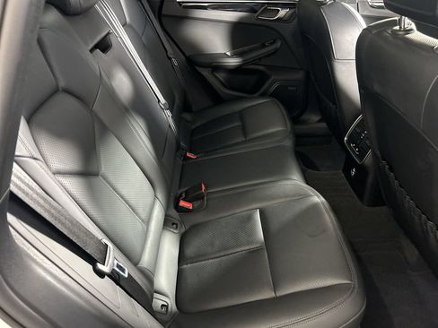 Used 2023 Porsche Macan Turbo AWD/4WD image 26