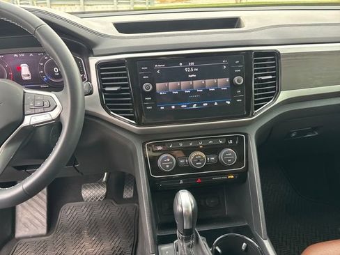 Used 2022 Volkswagen Atlas SE image 18