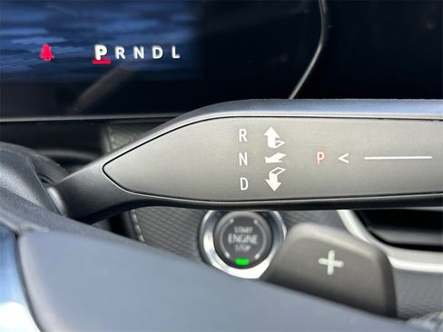 New 2026 Chevrolet Equinox LT image 18