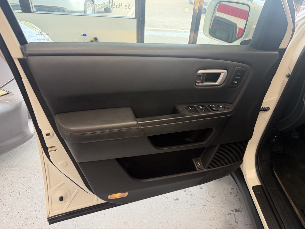 Used 2014 Honda Pilot Touring image 24