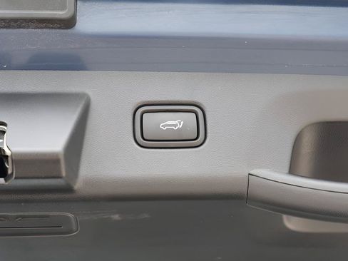 Certified 2024 Hyundai Tucson Limited AWD/4WD image 11