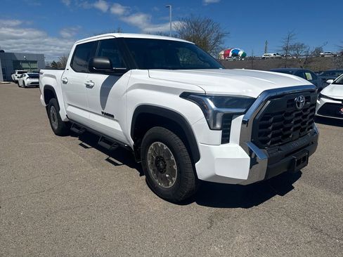 New 2026 Toyota Tundra SR5 AWD/4WD image 10