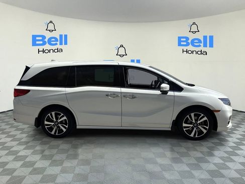 Used 2018 Honda Odyssey Elite image 5