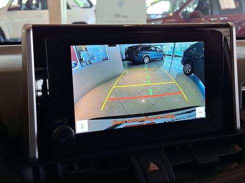 Certified 2023 Toyota RAV4 SE image 18