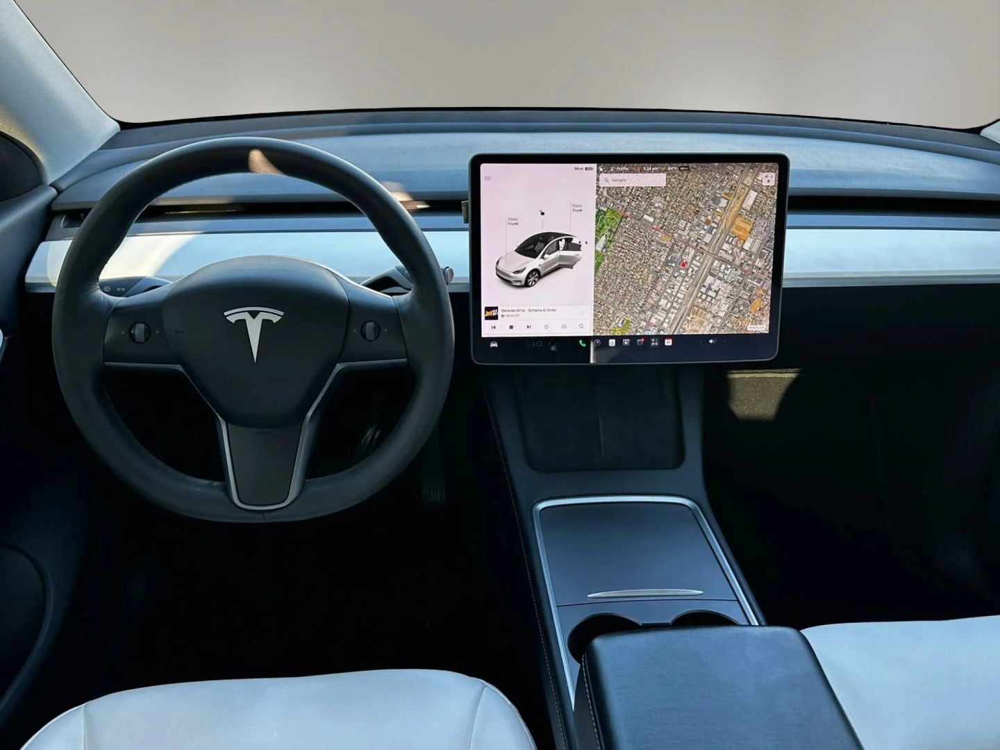 Used 2021 Tesla Model Y Long Range AWD/4WD image 20