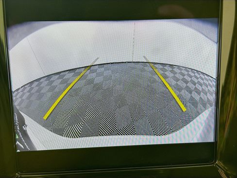 Used 2025 Volvo XC60 B5 Core image 23