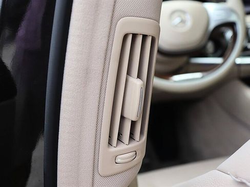 Used 2015 Mercedes-Benz S 550 Sedan image 21
