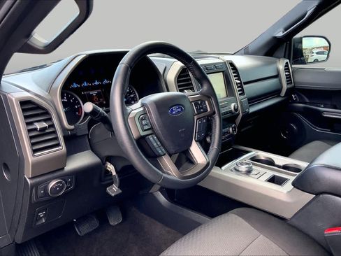 Used 2020 Ford Expedition XLT RWD image 16
