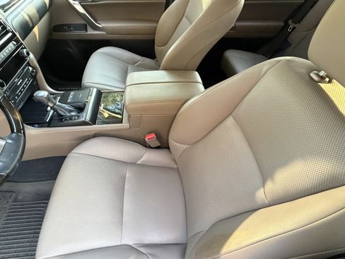Certified 2023 Lexus GX 460 Premium w/ Premium Package AWD/4WD image 16