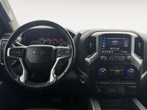 Used 2019 Chevrolet Silverado 1500 LT Trail Boss AWD/4WD image 2