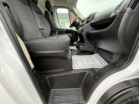 Used 2019 RAM ProMaster 3500 w/ Premium Appearance Group FWD image 33