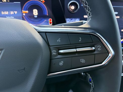 New 2026 Chevrolet Equinox EV LT image 17